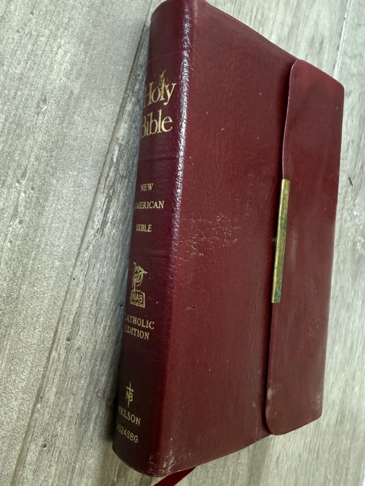 ✝️ Nelson Personal Bible Bonded Leather Snap NAB 9024SBG Catholic Burgundy