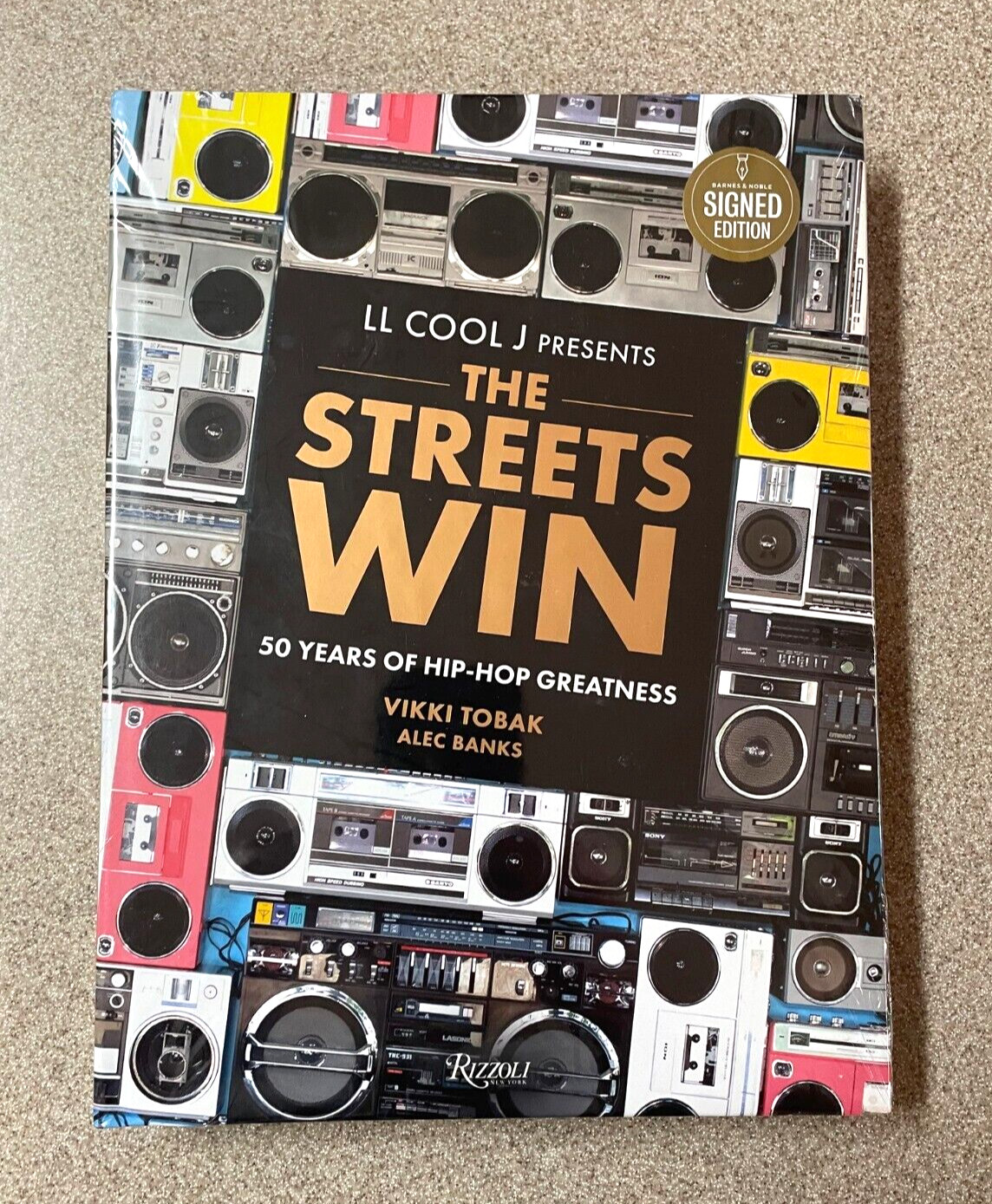 ✅🔥LL Cool J – The Streets Win 50 Years of Hip-Hop Greatness Book – *SIGNED*