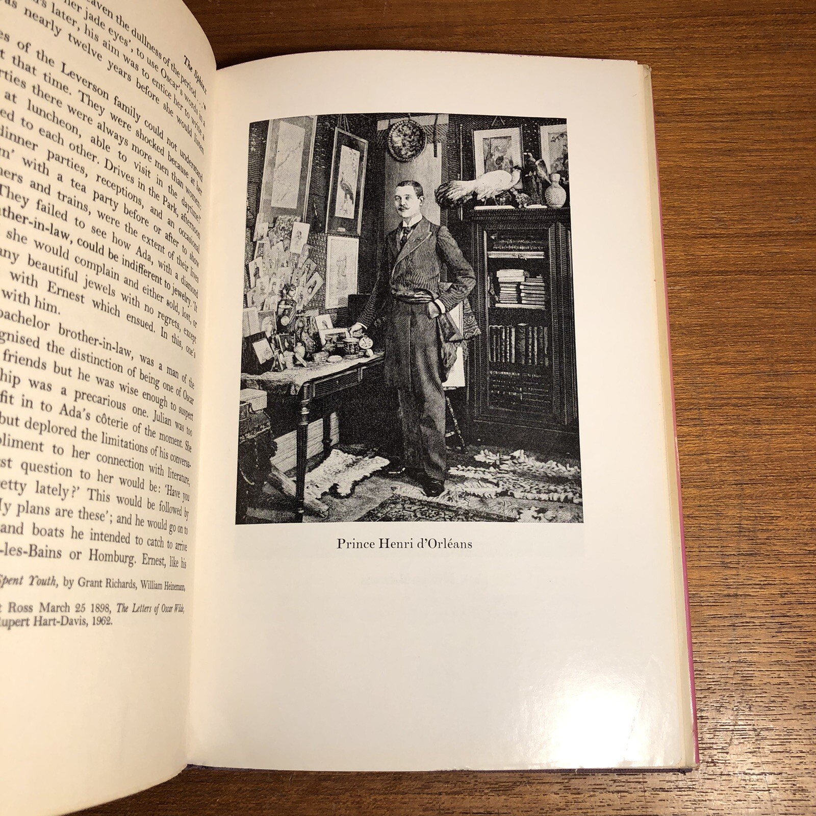 The Sphinx And Her Circle By Violet Wyndham – The Vanguard Press 1963 Hardcover