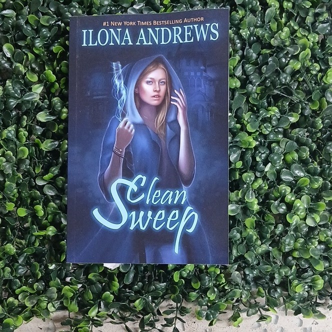 Clean Sweep by Ilona Andrews Paperback Fantasy Urban Novel for Young Adults