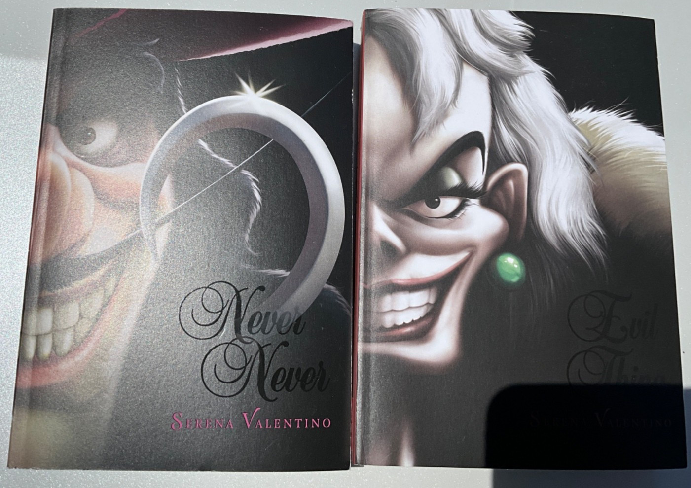 NEW Disney Villains Pack – Serena Valentino – “Evil Thing” & “Never Never” NIP
