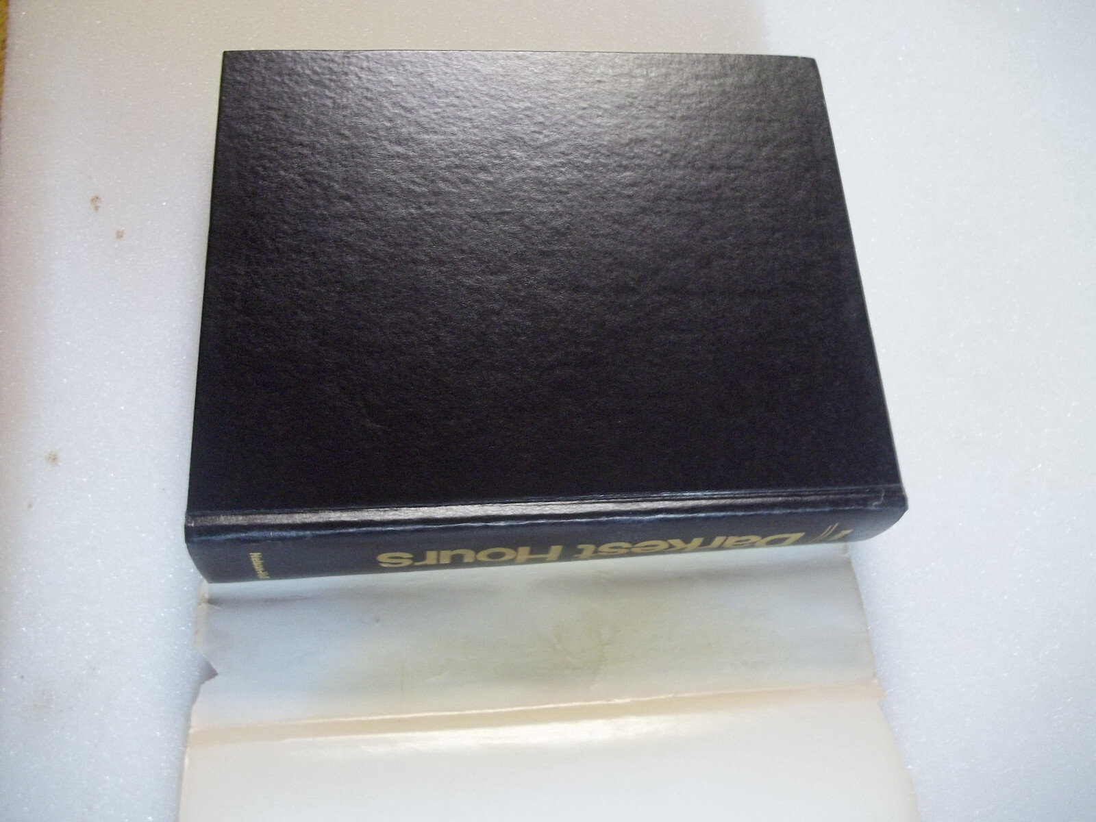 Darkest Hours: A Narrative Encyclopedia of Worldwide Disasters from Ancient Time