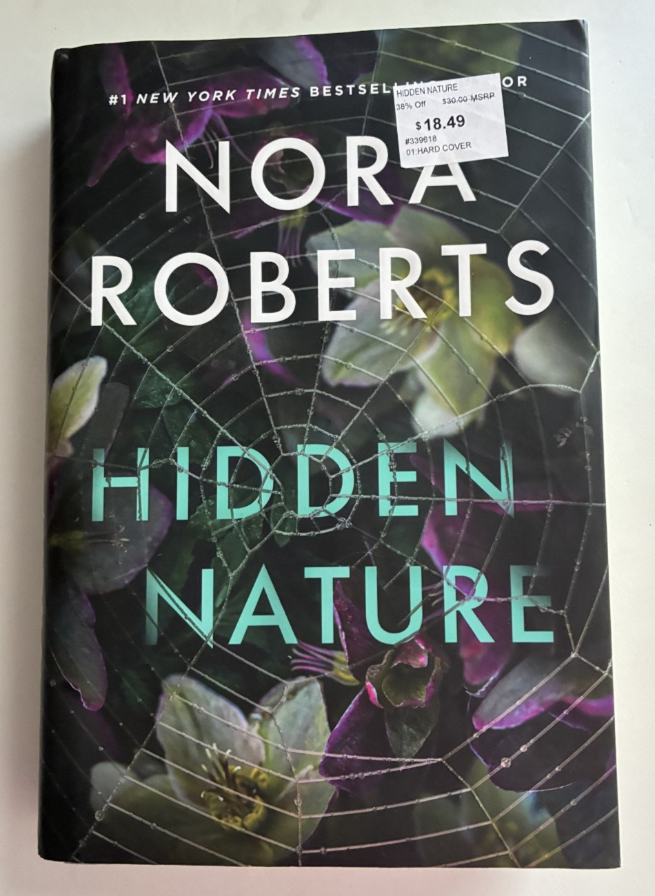 Hidden Nature – Hardcover, by Roberts Nora – Very Good