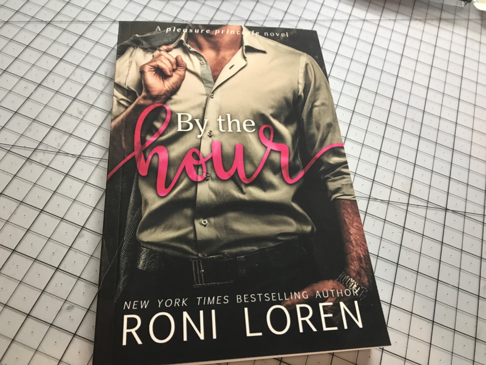 By The Hour by Roni Loren (2017 paperback)