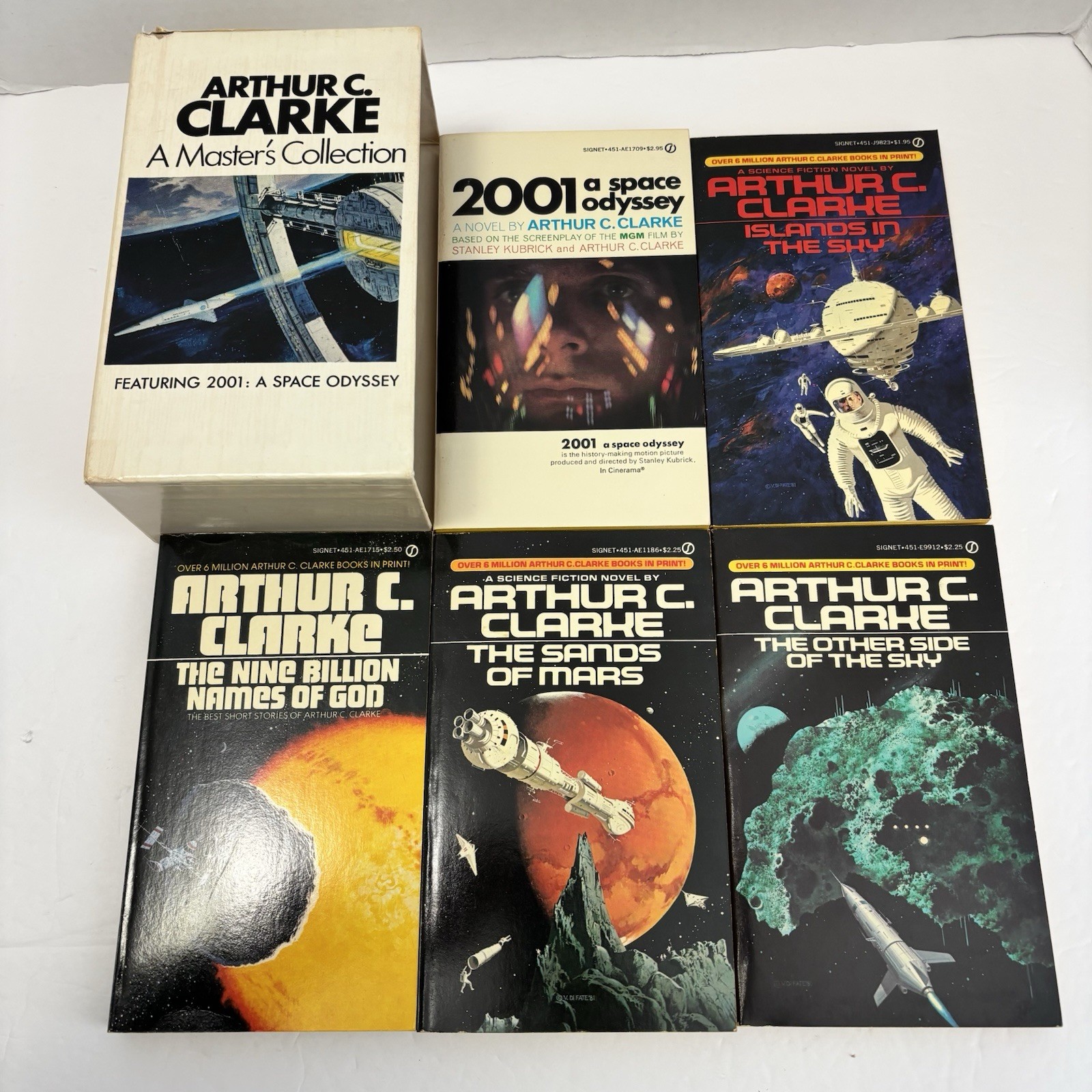 Arthur C. Clarke: A Master’s Collection 5-Book Paperback Box Set A Space Odyssey